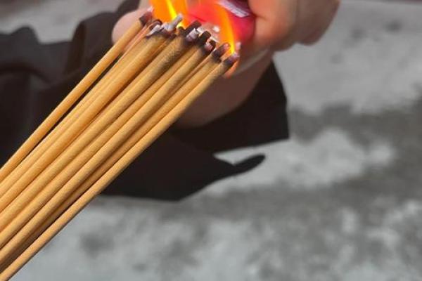 北帝灵签23签求六甲