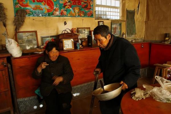 历百程算命水平,算命比较厉害的大师