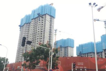 华润翡翠星座营销中心在哪里下车