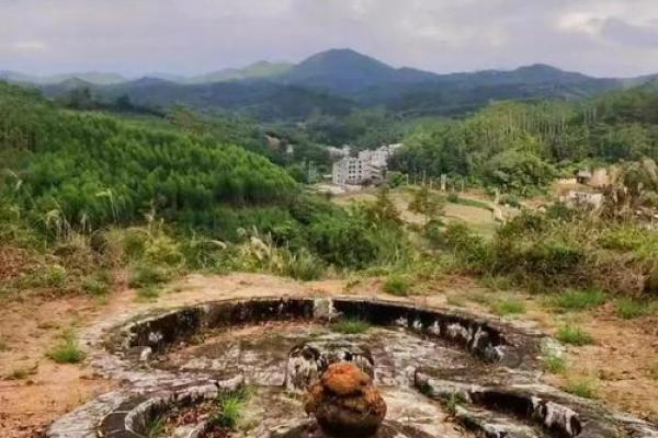 坟前庙后什么意思 这样宝地风水好吗