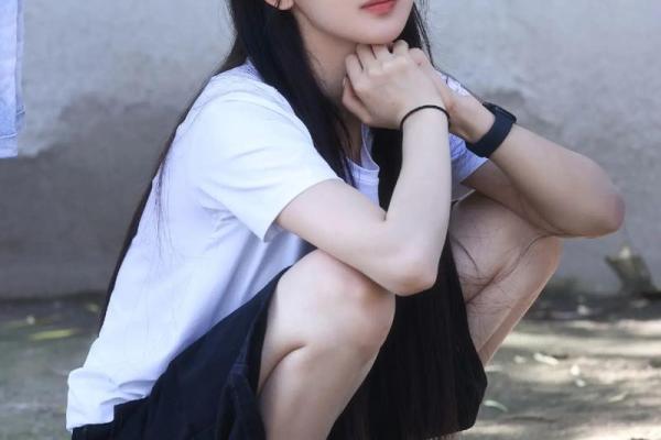 杨超越八字