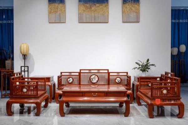 沙发风水_沙发放对着镜子放好吗 沙发风水_沙发放对着镜子放好吗