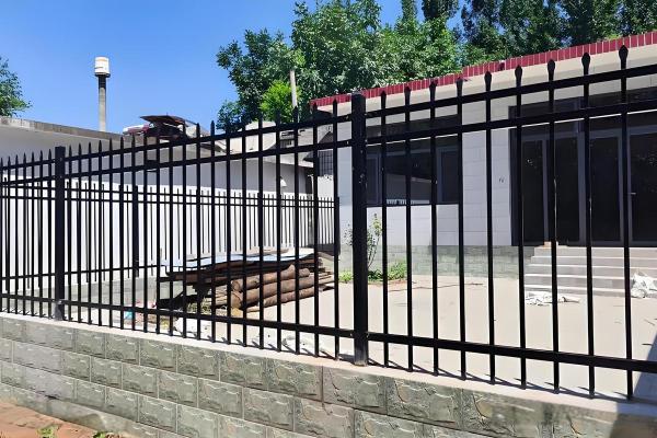 房子内有围栏风水