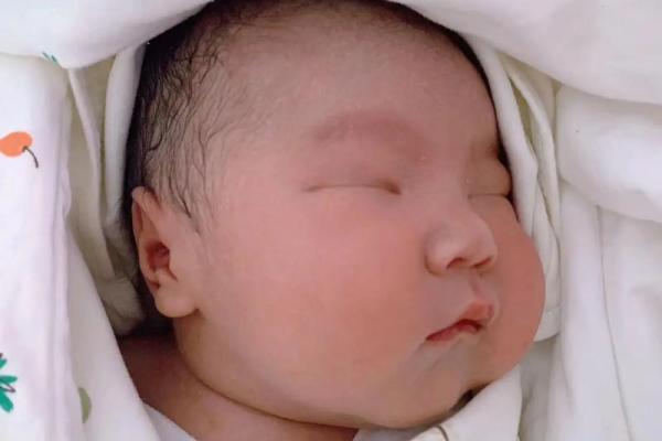 2024年大年初七出生的宝宝好不好 八字格局较好