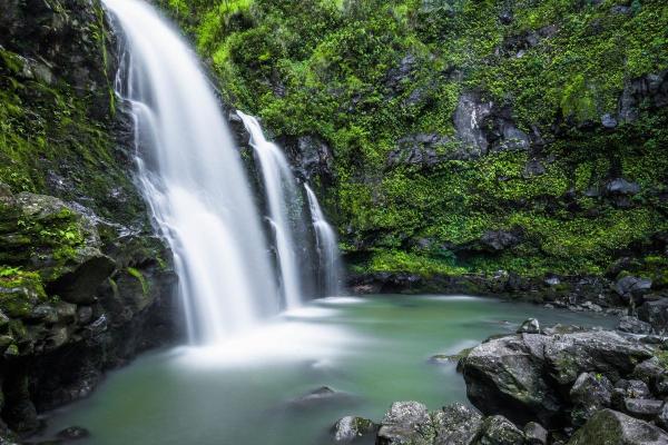 门口有瀑布风水 门口有瀑布风水