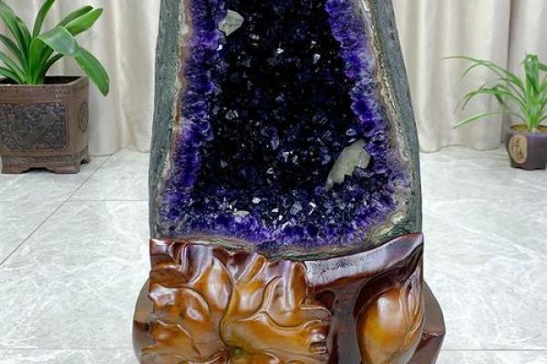 紫水晶洞摆件水晶洞风水作用