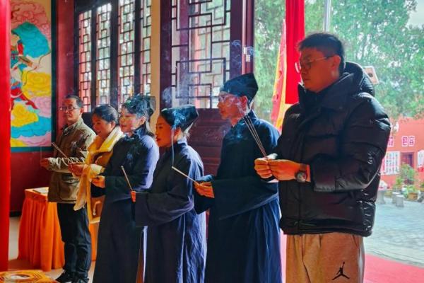 去道观请道士算命花钱吗可信吗 去道观请道士算命花钱吗可信吗