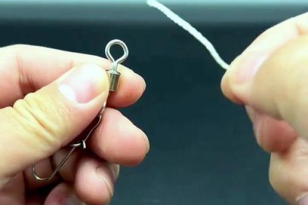 八字扣的绑法图解,八字扣的打法 八字扣的绑法图解,八字扣的打法