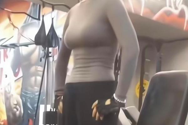 宁静八字奶 宁静八字奶