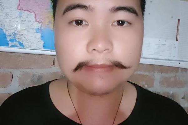 八字奇人 八字奇人