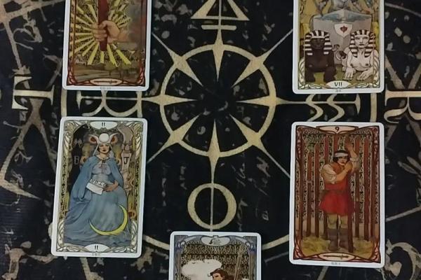 塔罗测试爱情发展